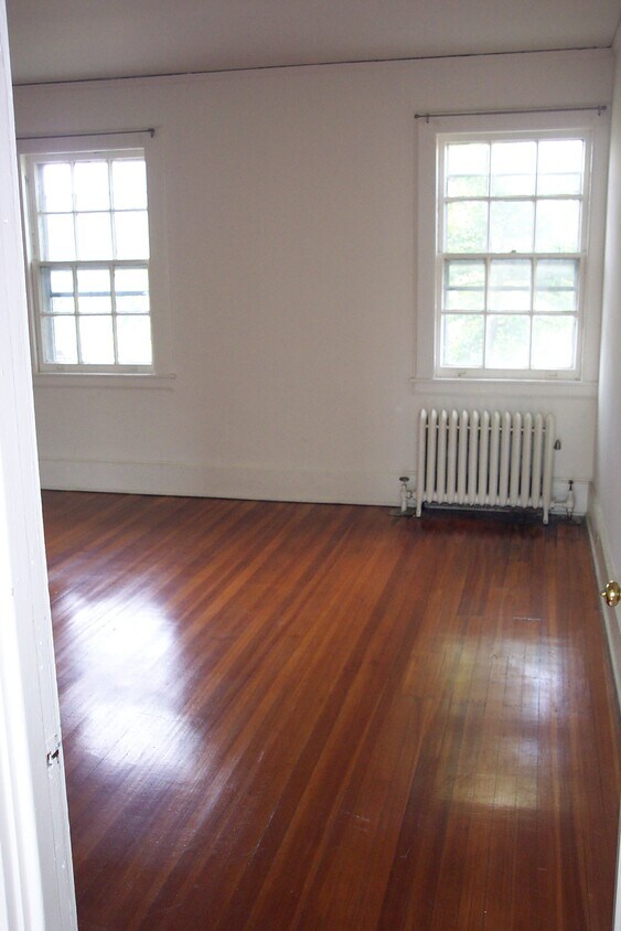 Foto principal - 100 Kraft Ave