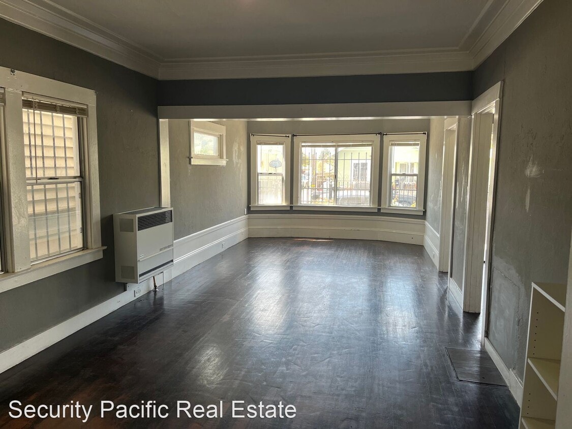 Primary Photo - 2 br, 1 bath House - 442 5th St.