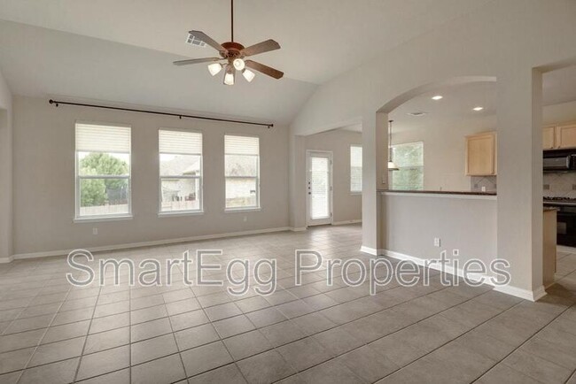 Building Photo - 1007 Linden Loop