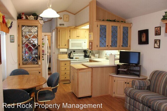 Building Photo - 1 br, 1 bath House - 150 N 3050 E #5