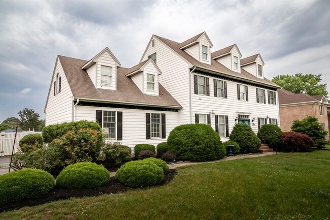 Building Photo - 5444 E Nithsdale Dr