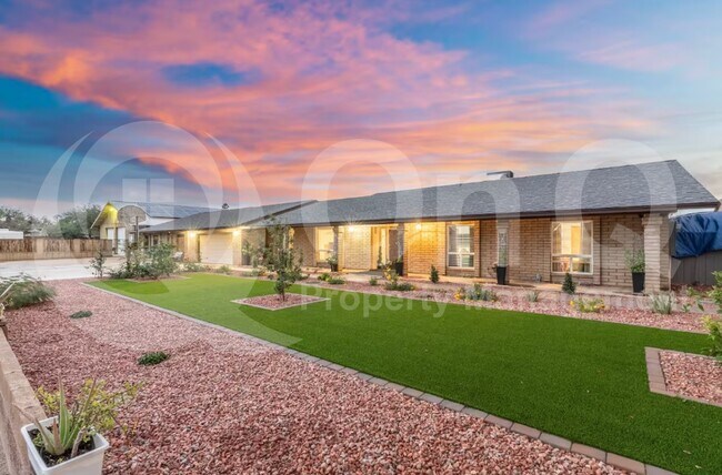 Foto del edificio - 16227 North 21st St