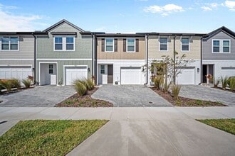 Building Photo - 7681 Deer Vly Cir