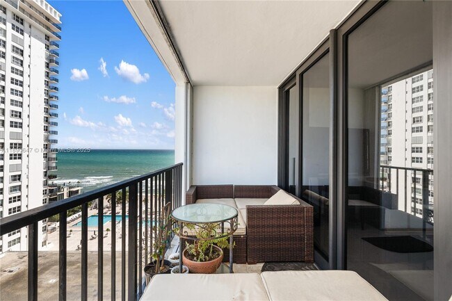 Foto del edificio - 2401 S Ocean Dr
