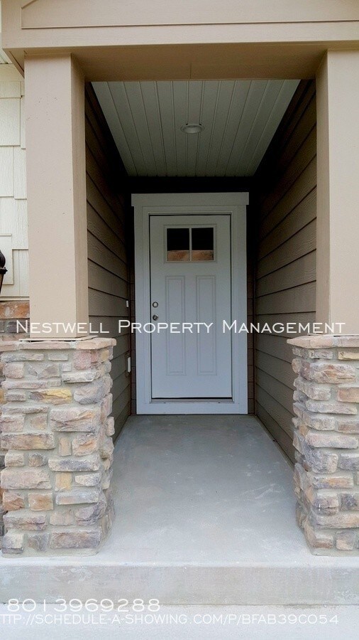 Building Photo - Views! Traverse Mountain 4 Bed Townhome