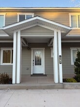 Building Photo - 380 Utah Ave