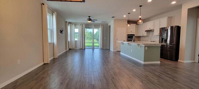 Foto del edificio - 5355 NW Pine Trail Cir
