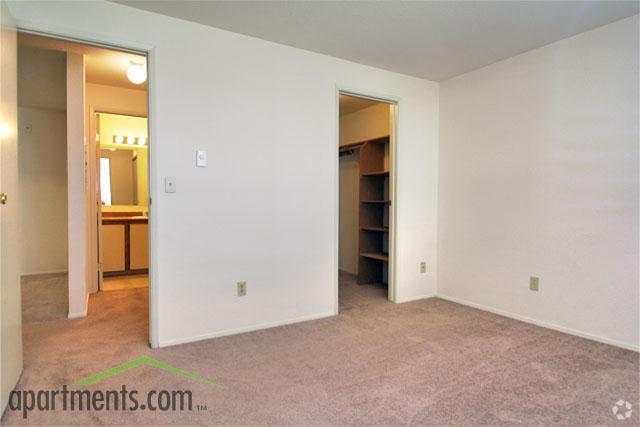 Habitación - North Country Manor Apartments