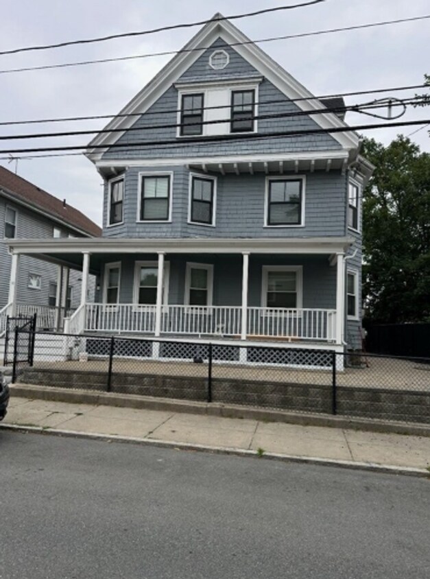 Primary Photo - Newly Renovated 4 Bed
