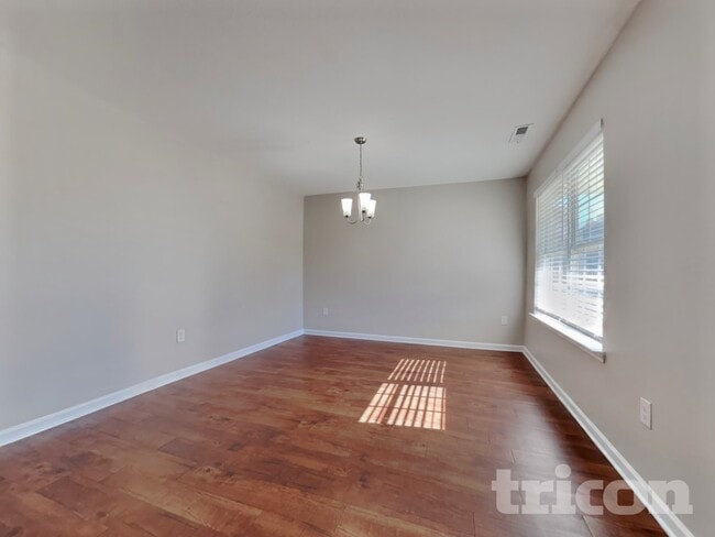 Building Photo - 42 Folkstone Ct