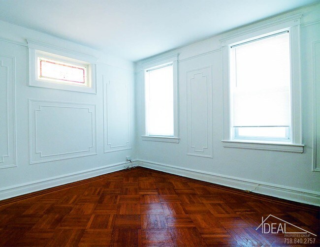 Building Photo - 462 Fairview Avenue #1R
