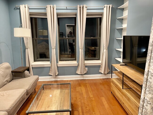 Foto del edificio - 155 W 106th St