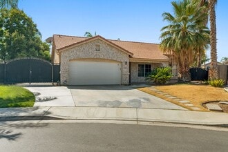Building Photo - 5407 Cove Ct