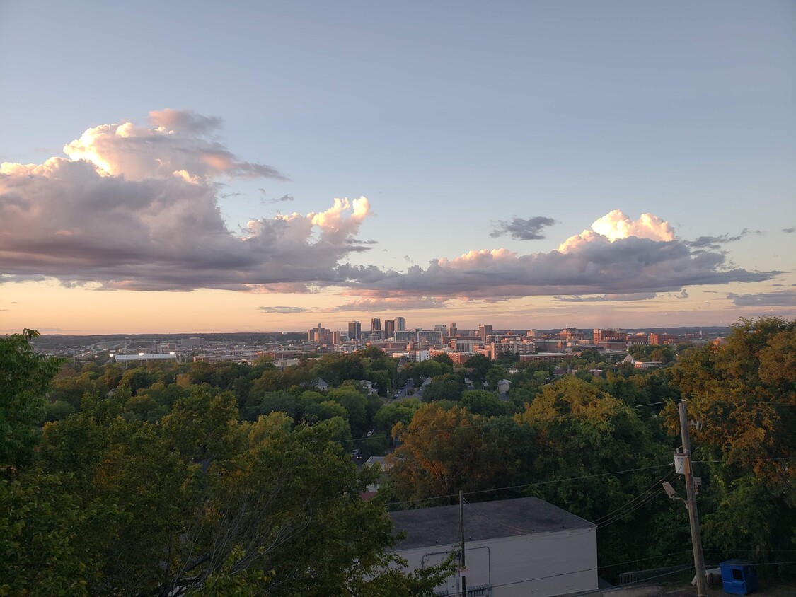 La vista desde el lado de la ciudad - City View Apartments