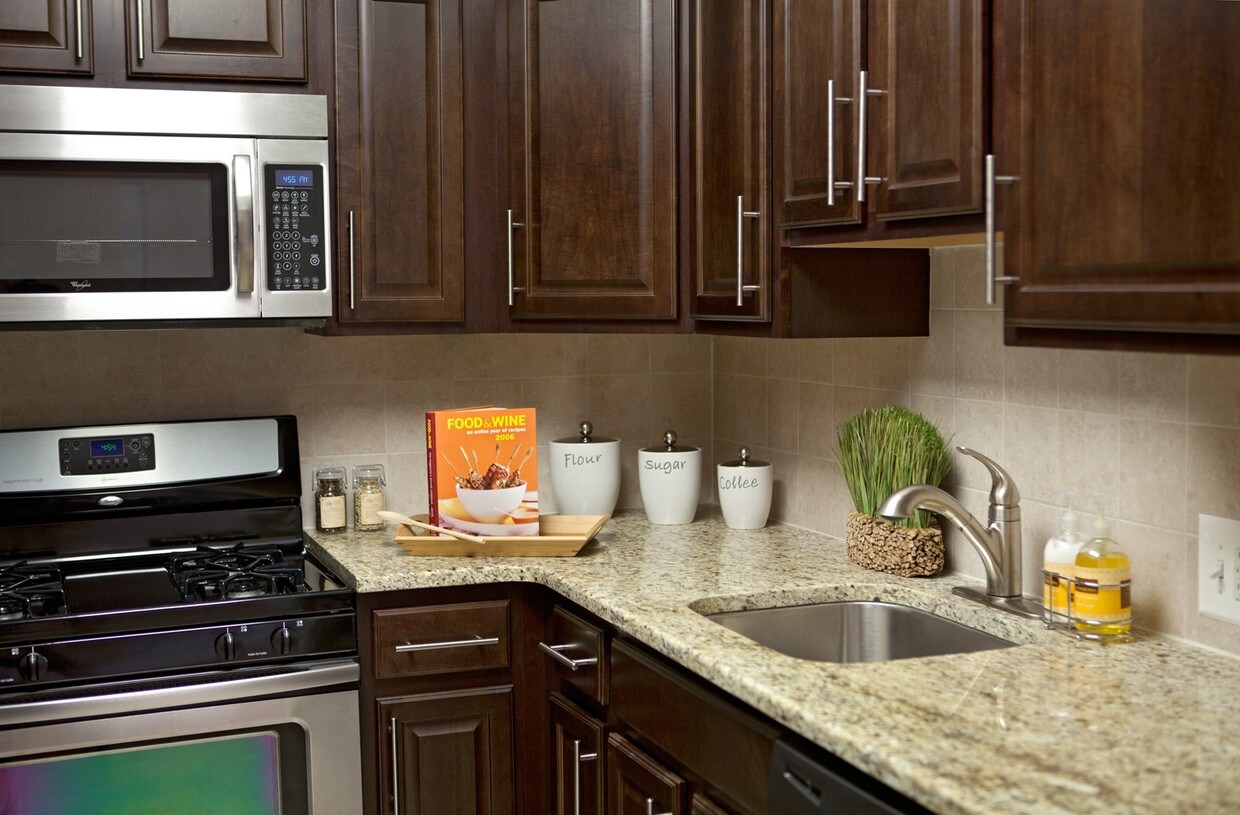 The Plaza Apartments Rentals Jenkintown, PA