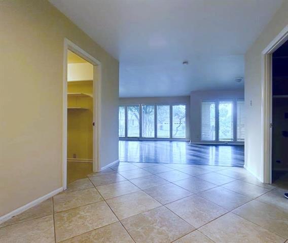 Foto del edificio - 1303 Northlake Dr