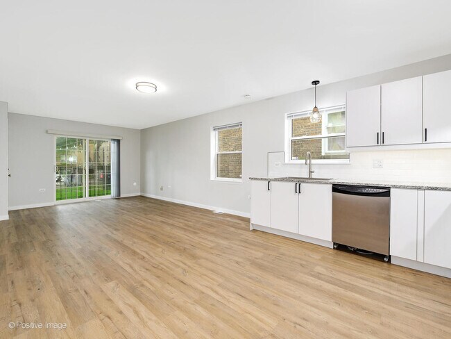 Foto del edificio - 1818 N Mason Ave