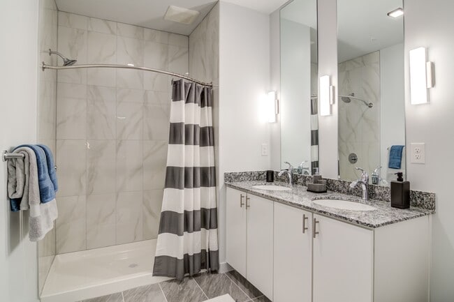 Building Photo - Avondale Hills