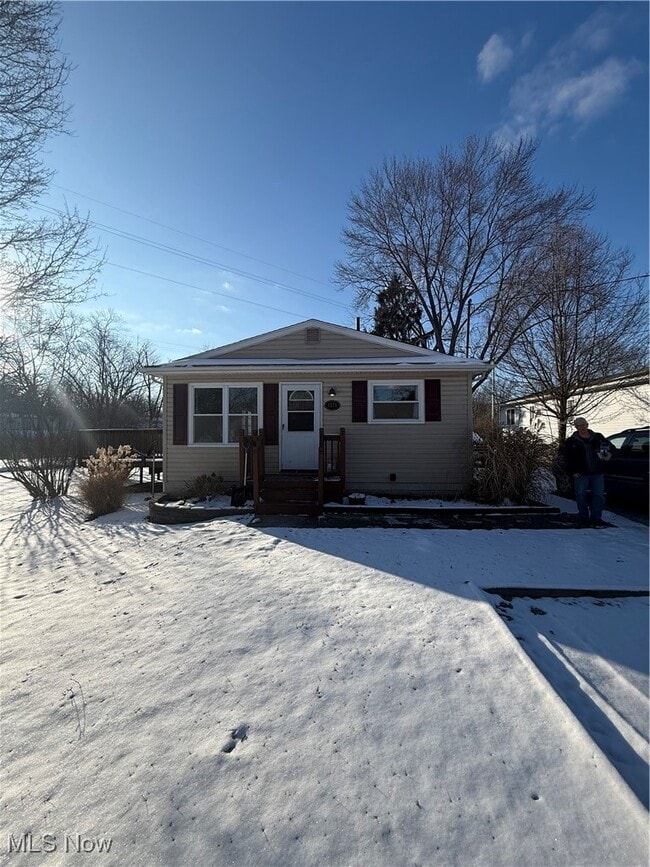 Foto del edificio - 1378 Cayuga Ave