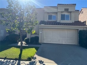 Building Photo - 5 Belcanto