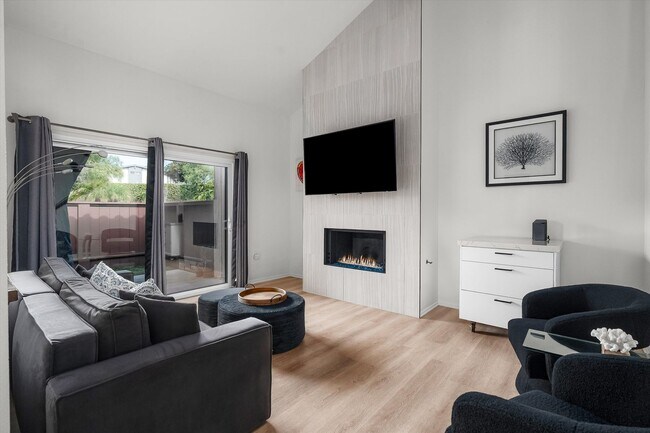 Building Photo - Furnished - Catch the Wave of Modern Comfort at Our Reef Oasis