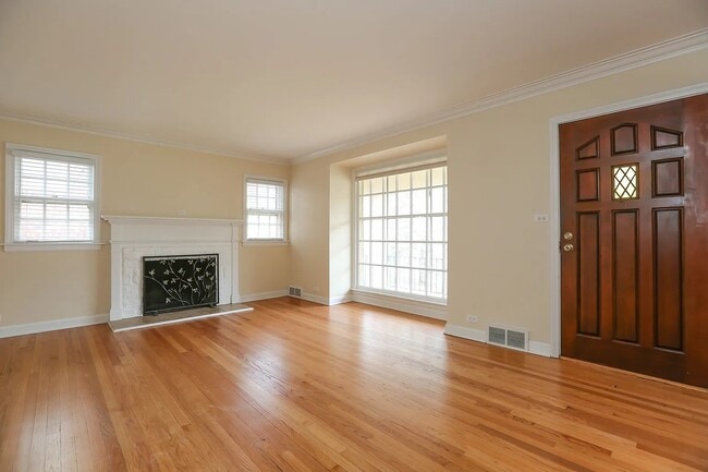 Building Photo - 226 S Prospect Ave