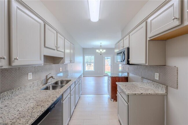 Foto del edificio - 17 Village Glen