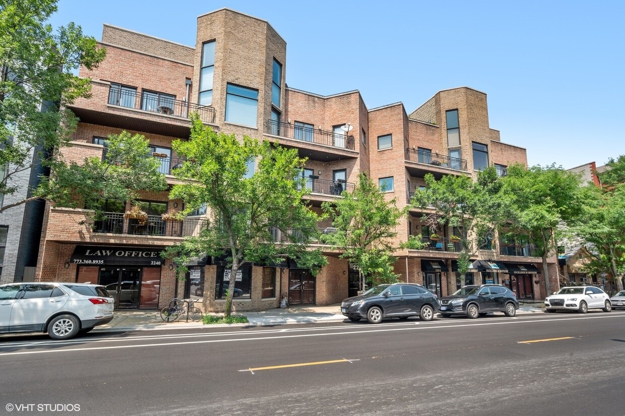 2236 W Armitage Ave Unit 301, Chicago, IL 60647 Condo for Rent in