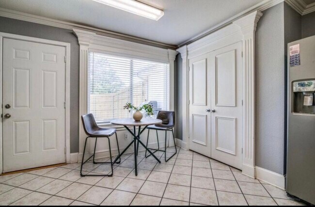 Foto del edificio - 7717 Coral Way