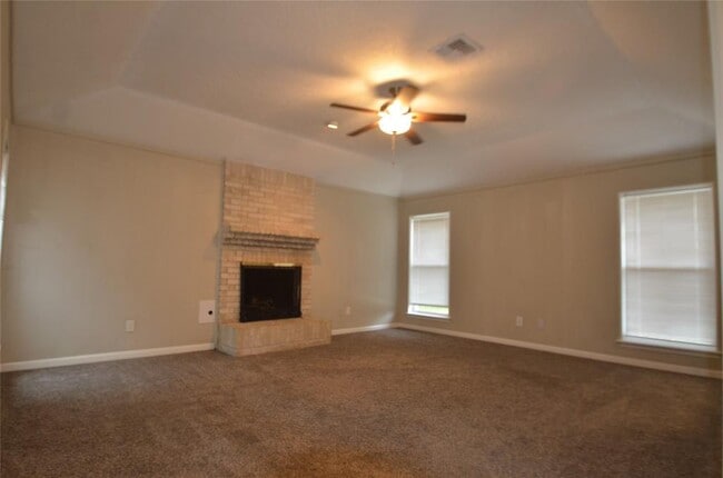 Foto del edificio - 3310 Meadowcreek Dr