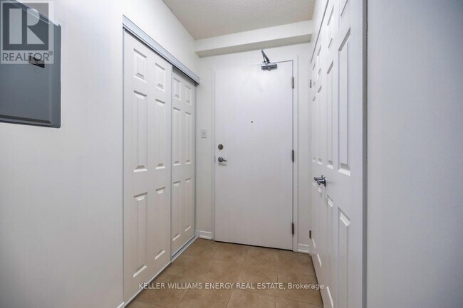 Photo du bâtiment - 120 Aspen Springs Dr