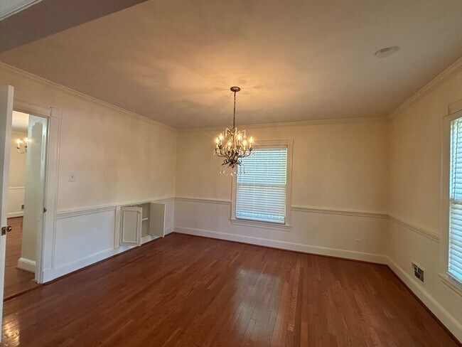 Foto del edificio - 1513 Raeford Rd