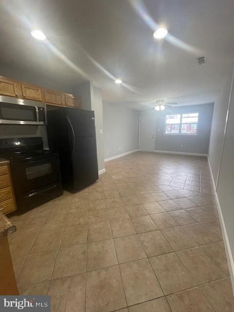 Foto del edificio - 604 Green Tree Ln