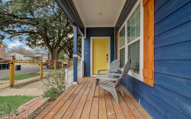 Building Photo - 7417 Avenue I