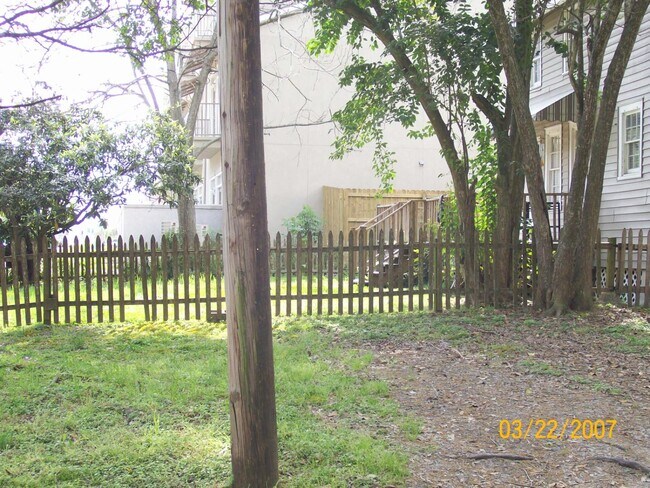 Building Photo - 308 E Boyd Dr