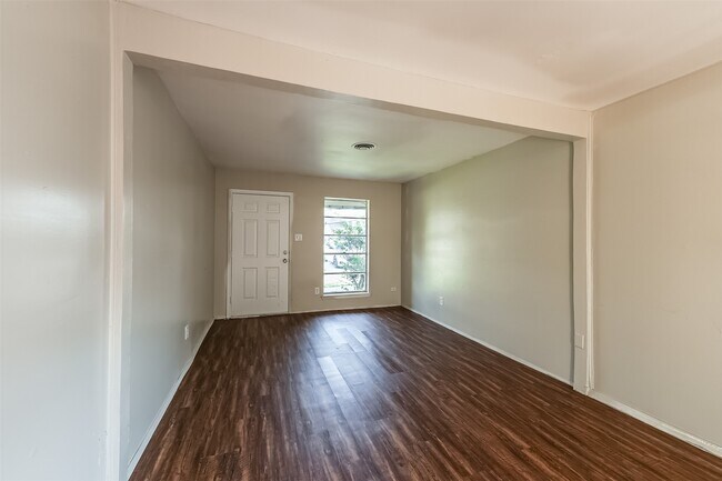 Foto del edificio - 3106 Wilmington St