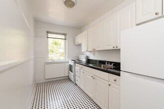 Building Photo - 100 Vaughan Rd