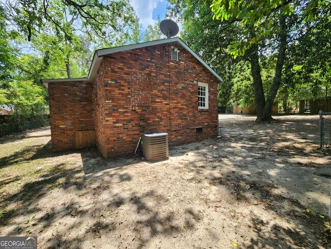 Foto del edificio - 4120 Fairview Dr