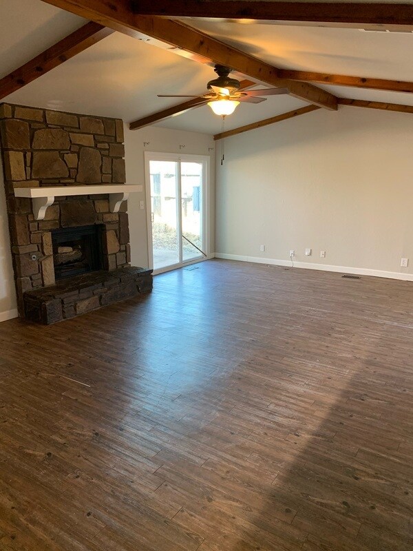 Building Photo - 5520 S Quincy Ave