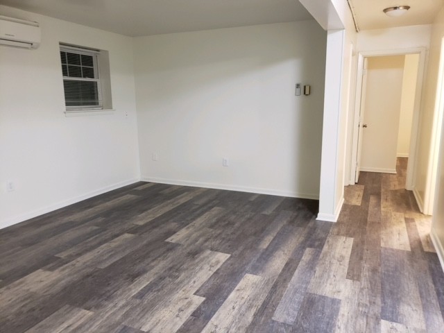 Foto del edificio - 302-306 Broce Dr
