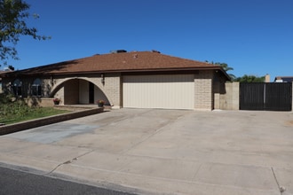 Building Photo - 4636 W Aster Dr