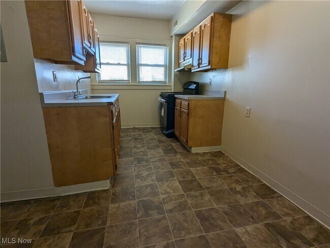 Foto del edificio - 317 E 156th St
