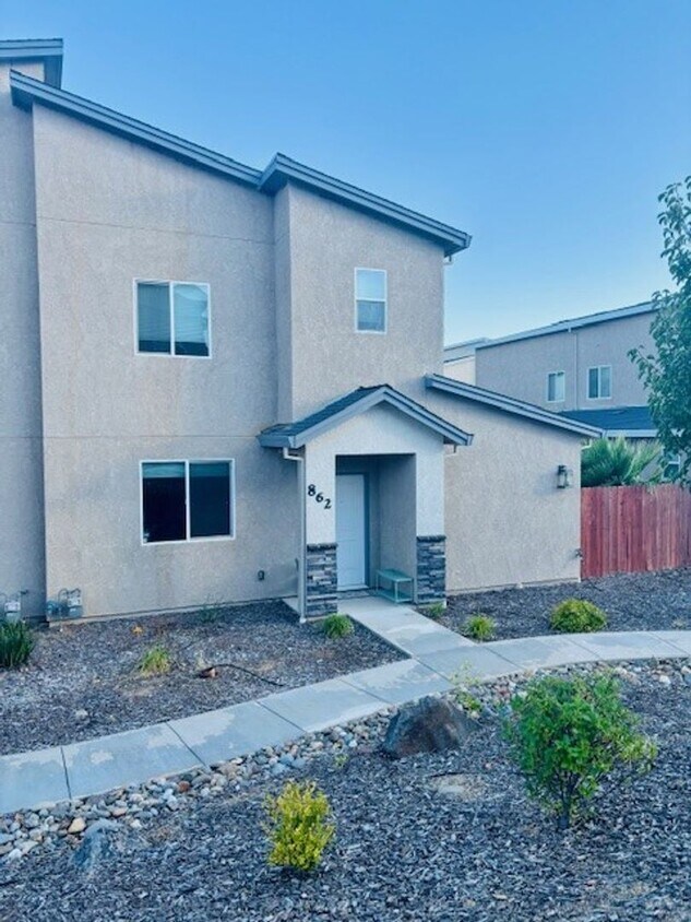 Primary Photo - *MOVE IN SPECIAL ~ $500 OFF FIRST MONTHS R...
