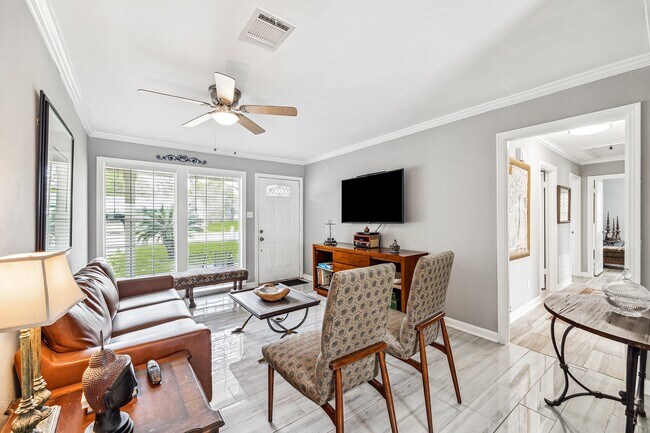 Foto del edificio - 5006 Idaho St