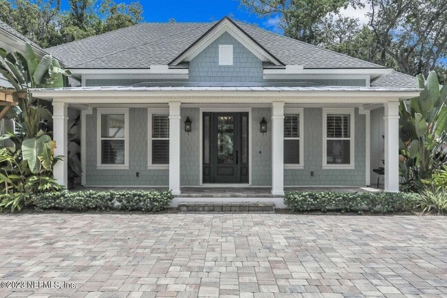 Building Photo - 168 Hickory Hill Dr