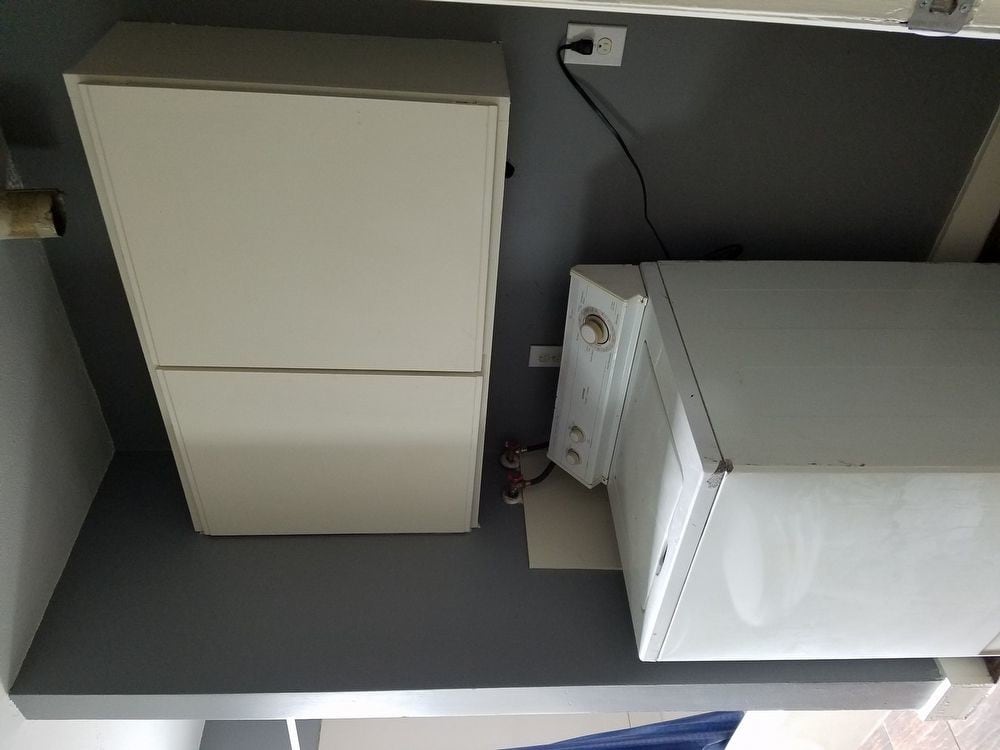 Primary Photo - Spacious and Comfy 3 Bedroom Apartment