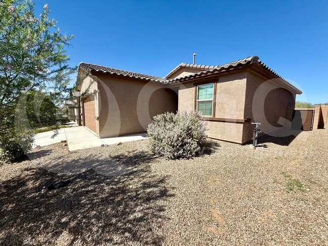 Building Photo - 7110 W Ferntree Ln