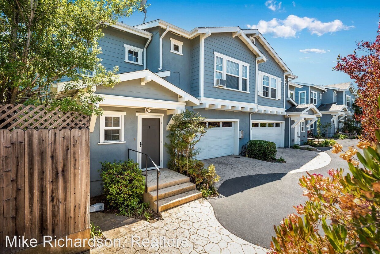 Primary Photo - 2 br, 2 bath House - 513 Coronel Pl Unit #6