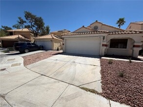 Building Photo - 2324 Chapman Hill Dr