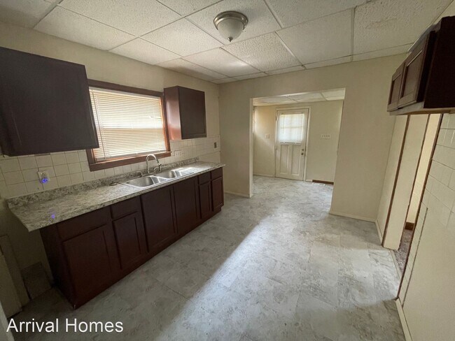Foto del edificio - 3 br, 1 bath House - 313 Fernwood Ave.